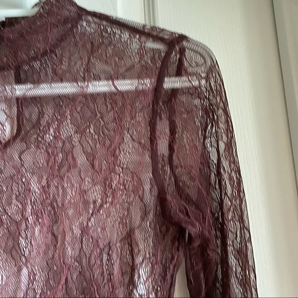 Forever 21 - Lace Long Sleeve Top - Picture 3 of 8